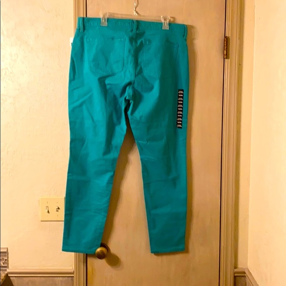 NWT GAP Factory Premium Super Skinny Pants - Picture 2 of 3